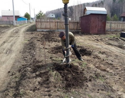 Бурение ям и отверстий в грунте - услуги бурояма и бензобура стоимость услуг и где заказать - Москва