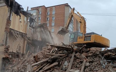 Промышленный снос и демонтаж зданий спецтехникой - Москва, цены, предложения специалистов