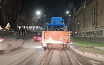 Уборка улиц и дорог спецтехникой и дорожными уборочными машинами - Москва, цены, предложения специалистов