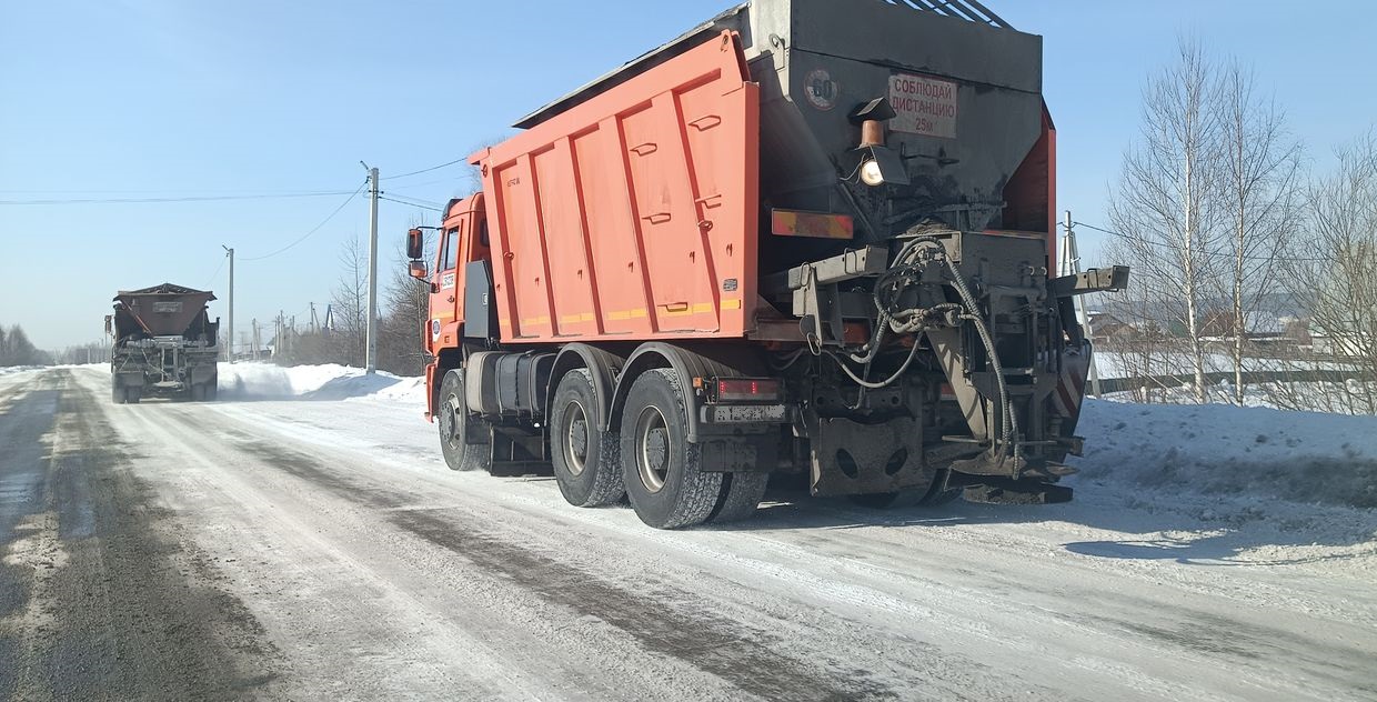 Заказ пескоразбрасывателей для обработки дорог песком в Московской области