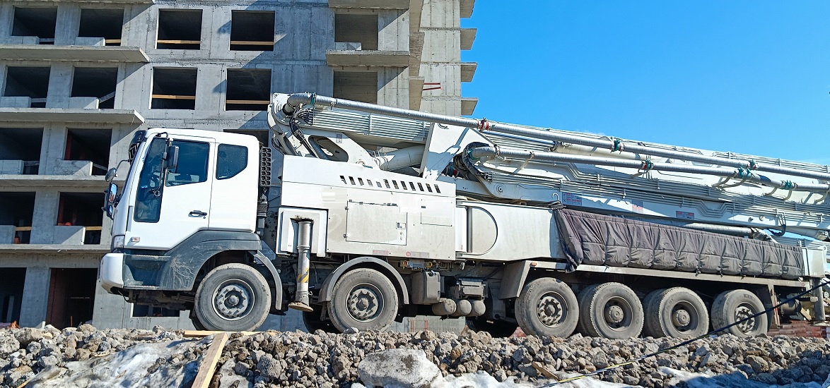 Услуги и заказ бетононасосов для заливки бетона в Балашихе